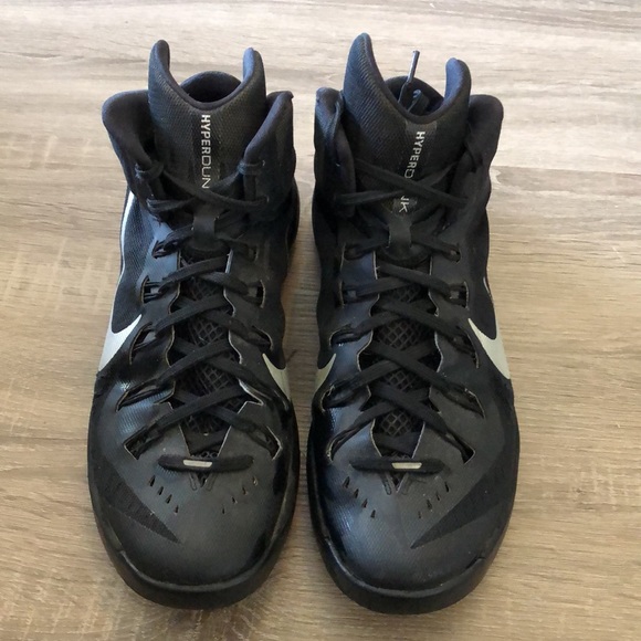 Nike Hyperdunk basketball shoes - Picture 2 of 7